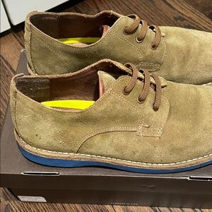 Boys Suede Lace-Up Shoes - Tan and Blue Kids size 7. Few scuff marks. See photo